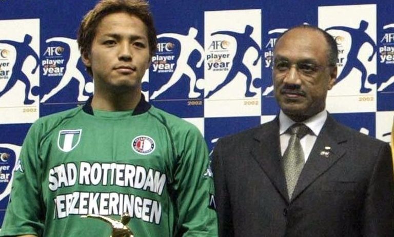 أونو الأفضل في آسيا سنة 2002 تشينجي أونو أسطورة كرة القدم اليابانية