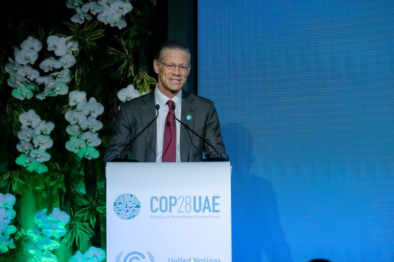 بعض قادة الأعمال