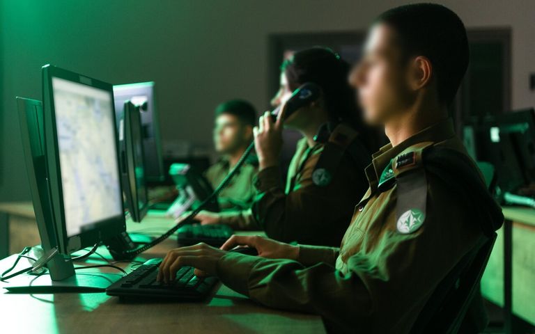 عناصر في الوحدة 9900 التابعة للجيش الإسرائيلي