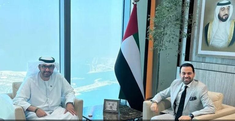 الدكتور سلطان الجابر والمستشار محمد عبدالسلام جناح الأديان في COP28