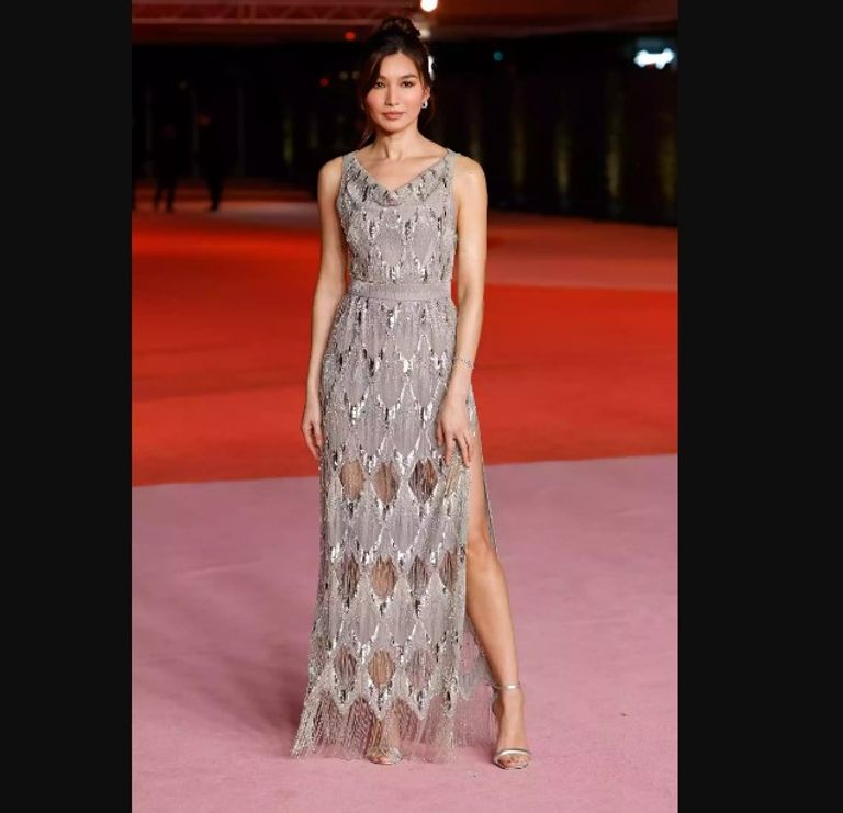 Gemma Chan من إطلالات المشاهير في الحفل