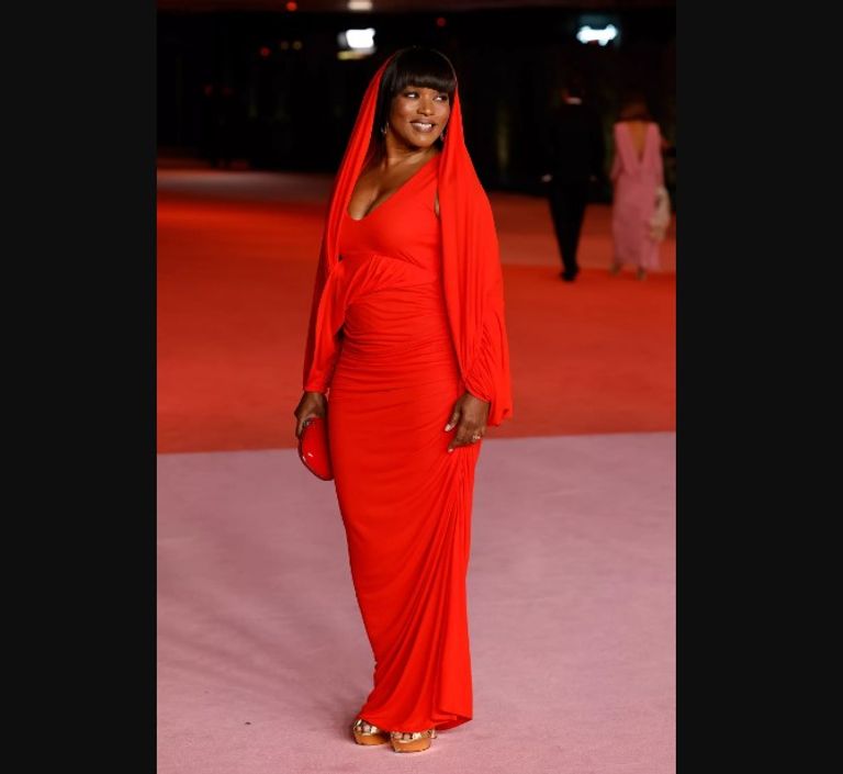 Angela Bassett من إطلالات المشاهير في الحفل