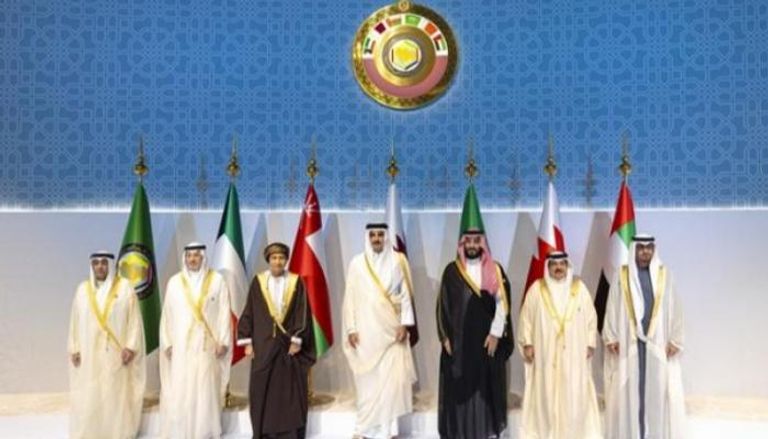 قادة دول الخليج وممثلوهم بقمة الدوحة
