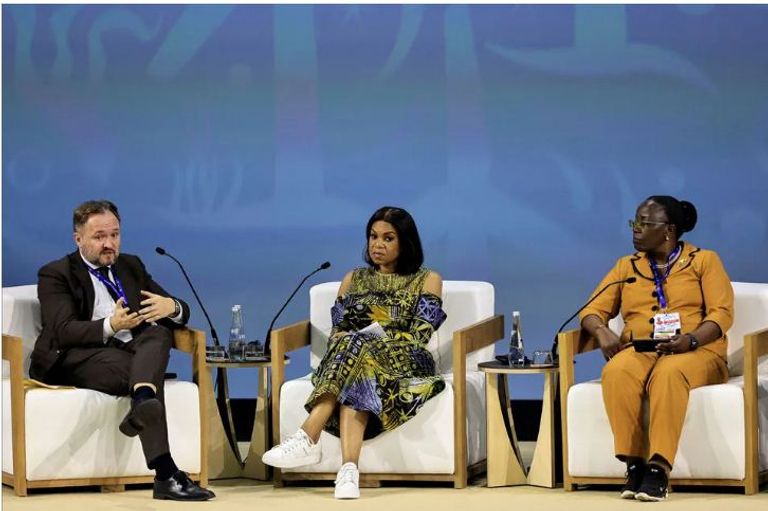جـانب من فعالية التوقيع على تعهد التبريد في cop28 جانب من حفل التوقيع على تعهد التبريد في COP28