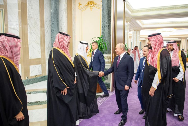 الأمير محمد بن سلمان والرئيس الروسي فلاديمير بوتين