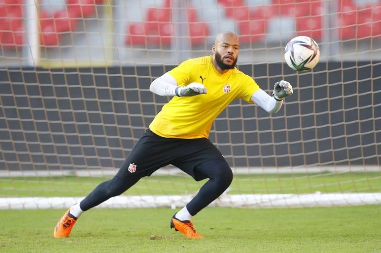 رايس مبولحي نادي شباب بلوزداد