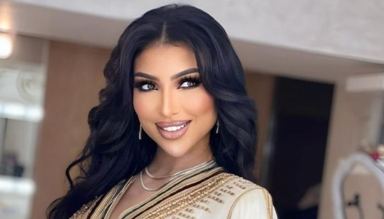 الفنانة المغربية دنيا بطمة