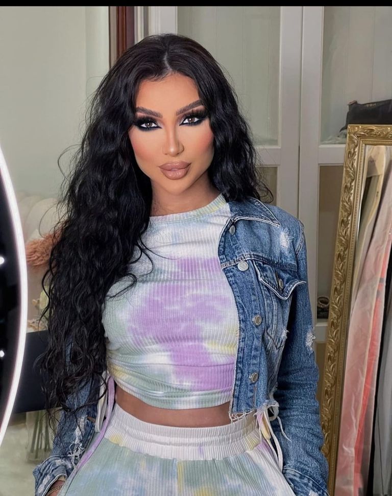 الفنانة المغربية دنيا بطمة