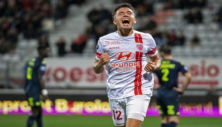 نائل العيناوي