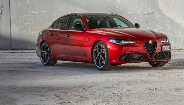 سيارات ألفا روميو 2024 سيارات ألفا روميو 2024