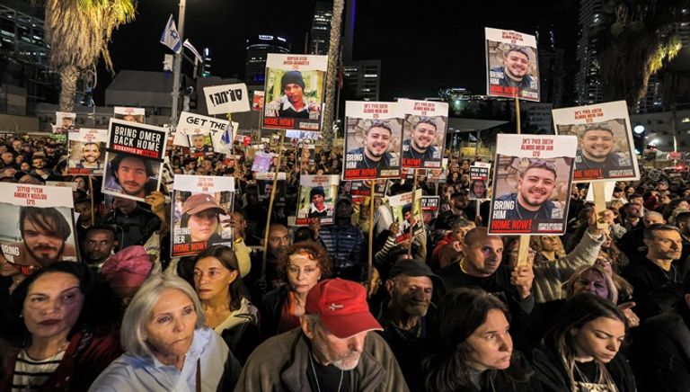 احتجاجات في إسرائيل تطالب بعودة الرهائن المحتجزين لدى حماس