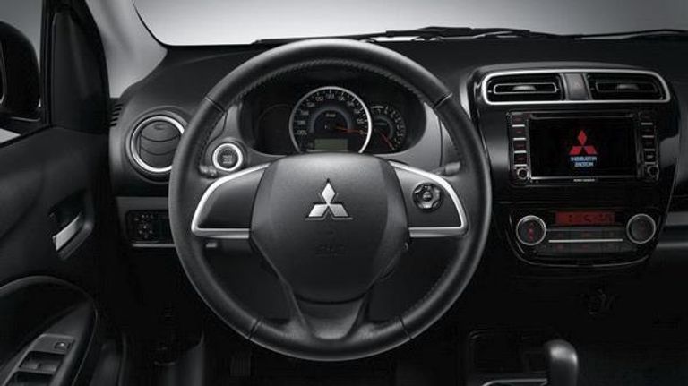 سيارة أتراج اليابانية