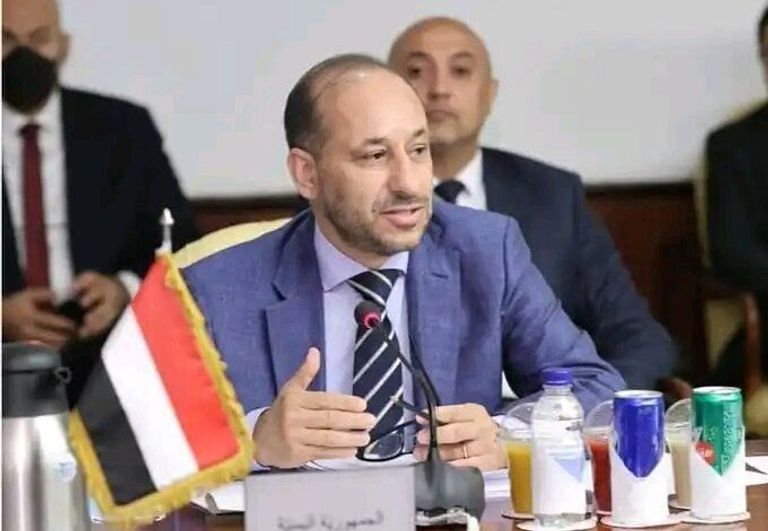 وزير الاتصالات وتقنية المعلومات الراحل نجيب منصور العوج