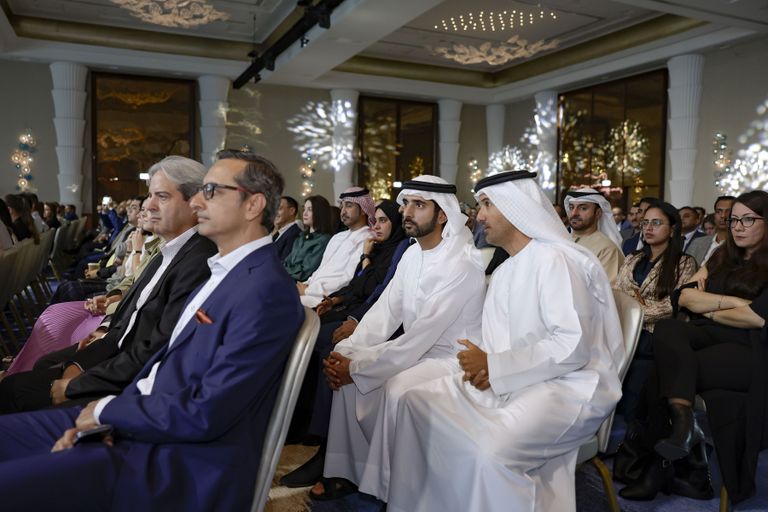 الشيخ حمدان بن محمد بن راشد آل مكتوم يشهد ختام منتدى "سكيفت جلوبال فورم إيست"