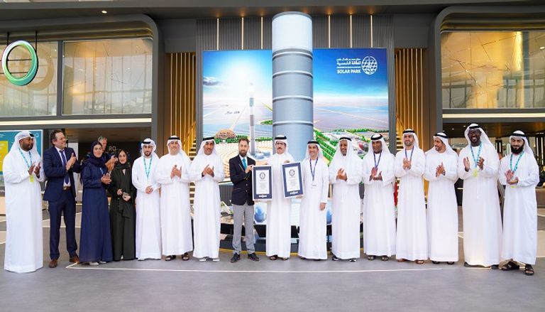 رقمان قياسيان جديدان لمجمع محمد بن راشد للطاقة الشمسية