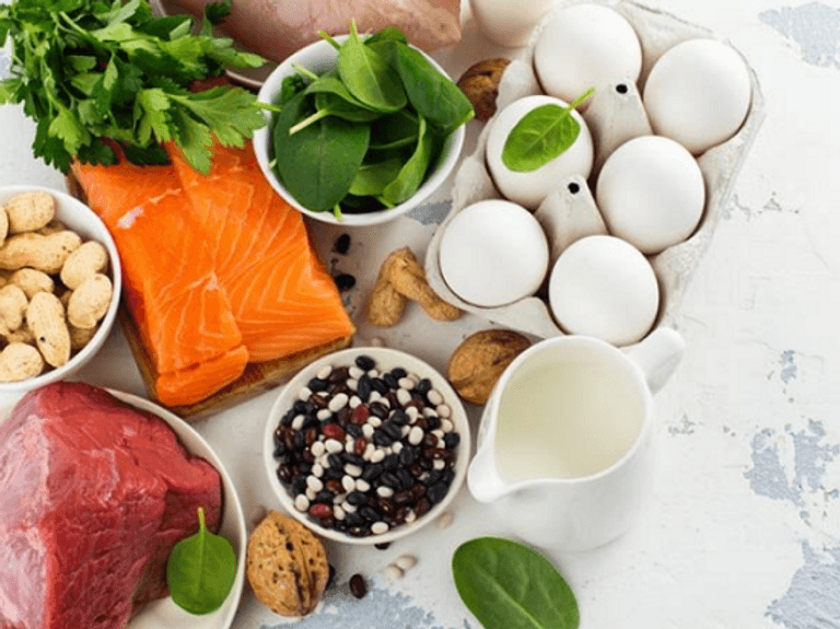 أطعمة لحماية الشعر من الشيب المبكر