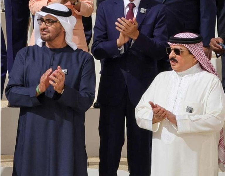 رئيس الإمارات وملك البحرين يشهدان مسيرة الاتحاد -أرشيفية