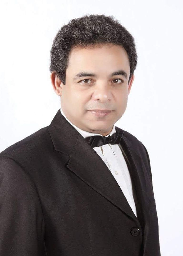 الفنان الراحل عادل أنور