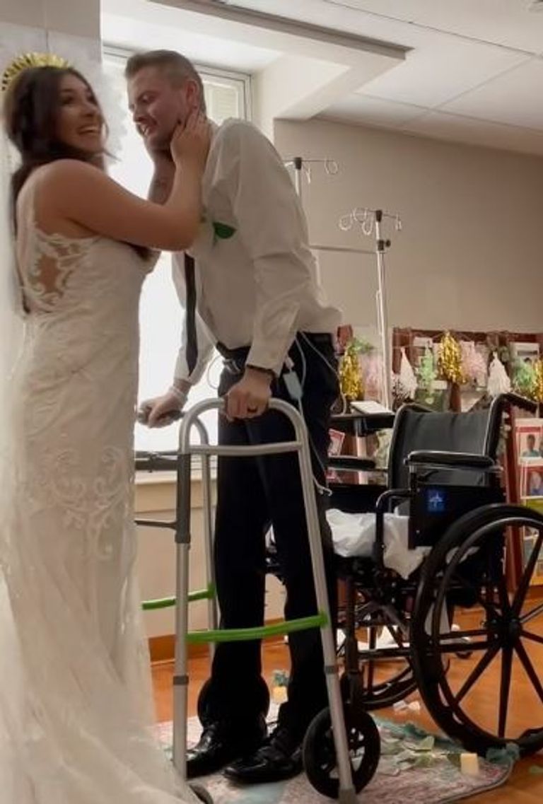 حفل زفاف داخل المستشفى