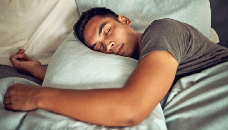 ساعات النوم الإضافية تقيك خطر الإصابة بالنوبات القلبية