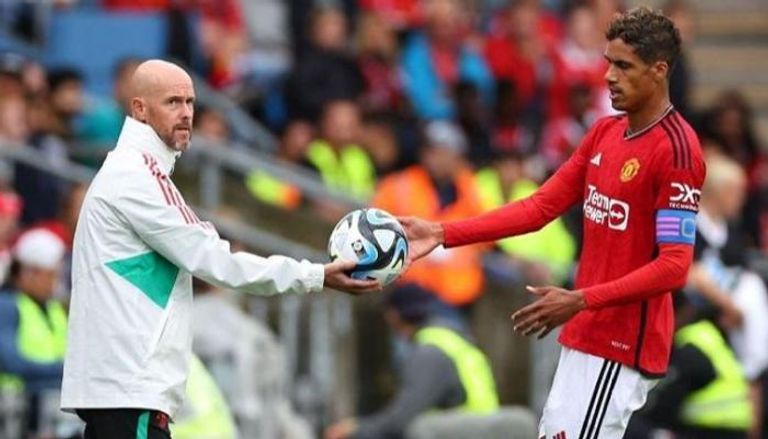 فاران وتين هاغ رافائيل فاران مدافع مانشستر يونايتد