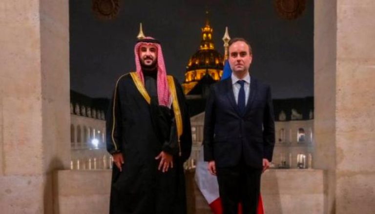 وزير الدفاع السعودي ونظيره الفرنسي