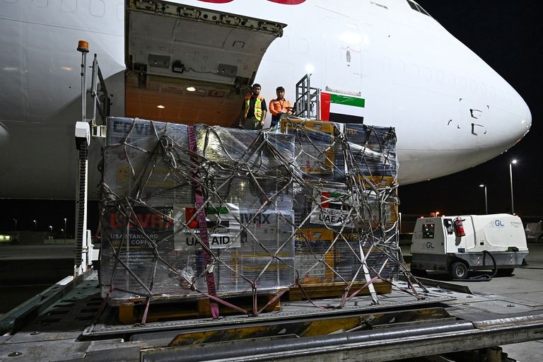 طائرة المساعدات الإماراتية للمدنيين الأوكرانيين