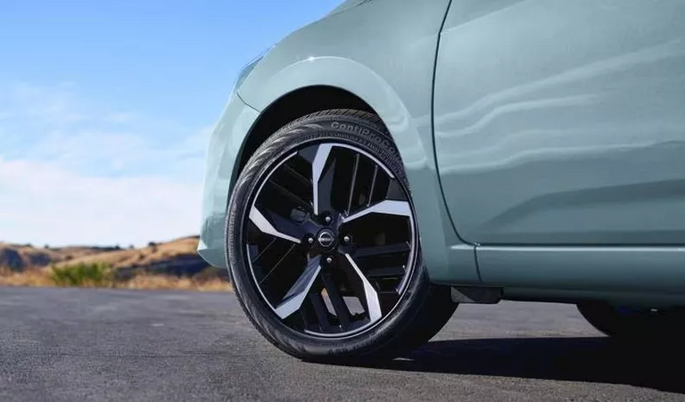 نيسان صني 2024