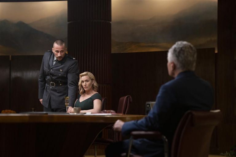 كيت وينسلت في مسلسل The Regime