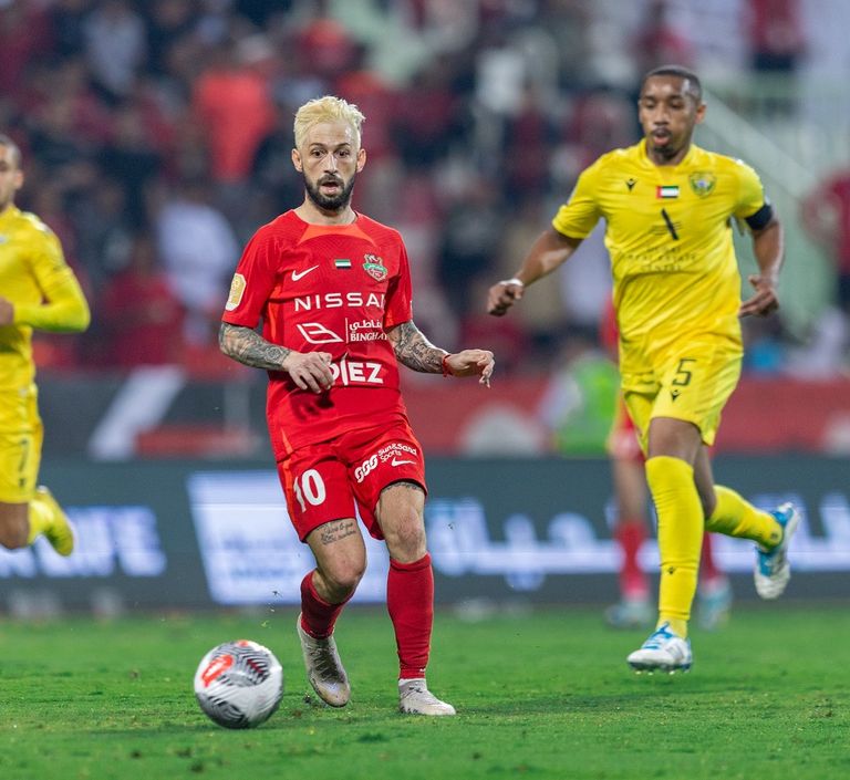 من مباراة شباب الأهلي والوصل في الدوري الإماراتي الوصل يؤمن صدارة الدوري الإماراتي