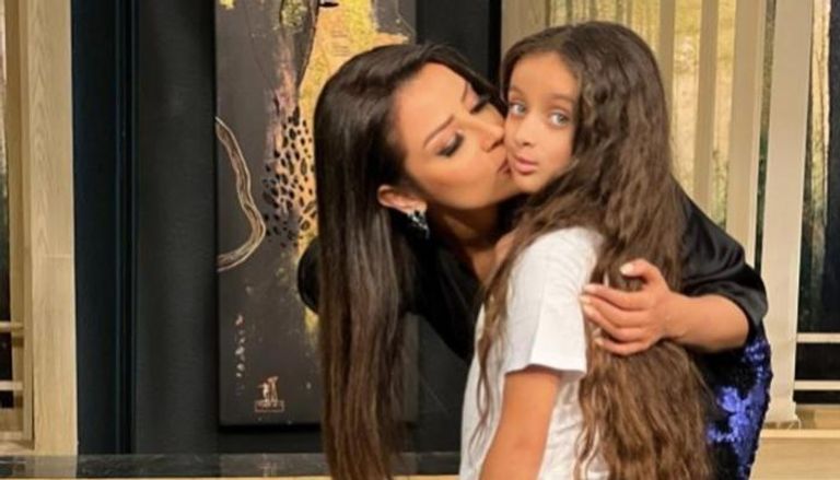 الإعلامية رضوى الشربيني