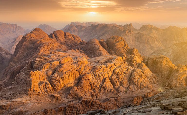 جبل موسى أحد أشهر معالم السياحة في سانت كاترين أشهر معالم السياحة في سانت كاترين