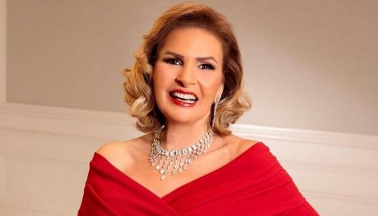 الفنانة المصرية يسرا 