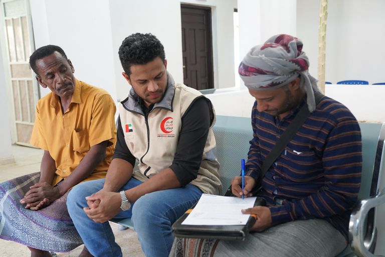 المساعدات الإماراتية لا تتوقف باليمن 