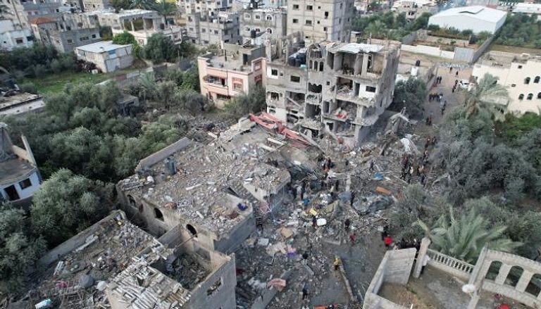 مبنى دمره القصف الإسرائيلي على غزة - رويترز