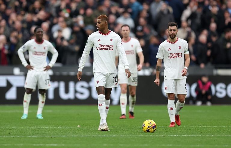 مانشستر يونايتد ينهار في الدوري الإنجليزي تين هاغ مدرب مانشستر يونايتد