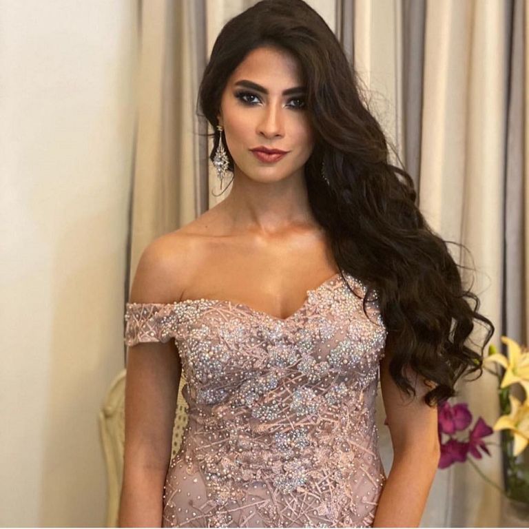 الفنانة المصرية روبي