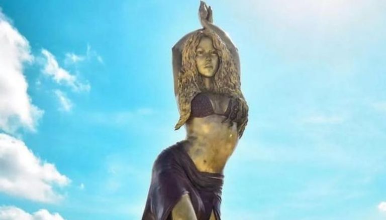 تمثال نجمة البوب شاكيرا