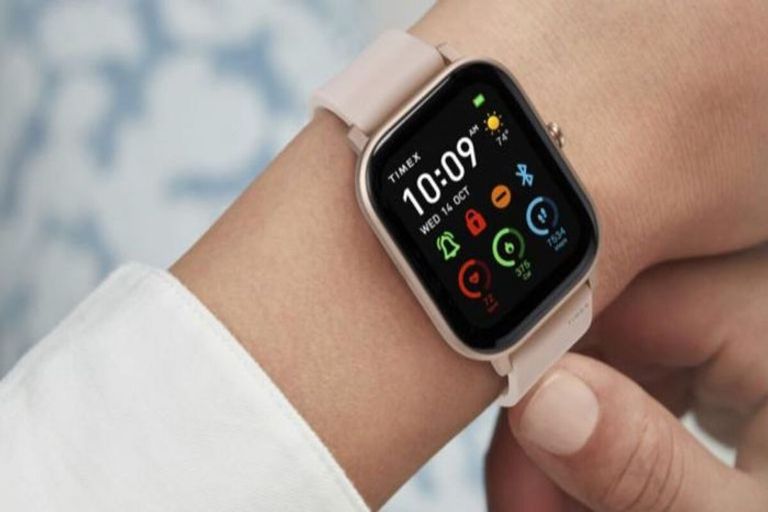 نماذج من ساعات أبل