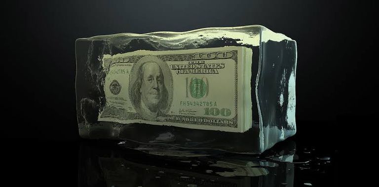 الدولار المجمد - تعبيرية
