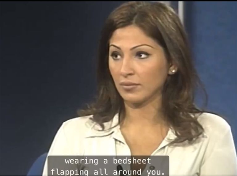 مشهد من وثائقي إليسا مشهد من وثائقي إليسا