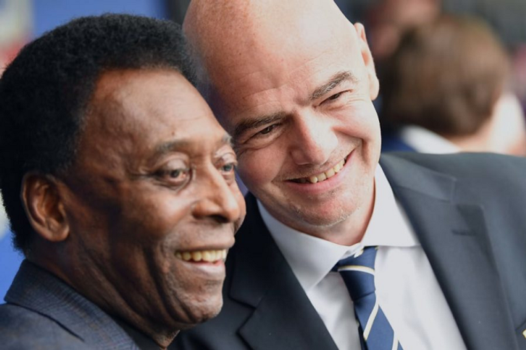 بيليه وإنفاتينو الأسطورة بيليه