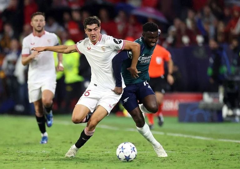 سيرجيو راموس مدافع إشبيلية