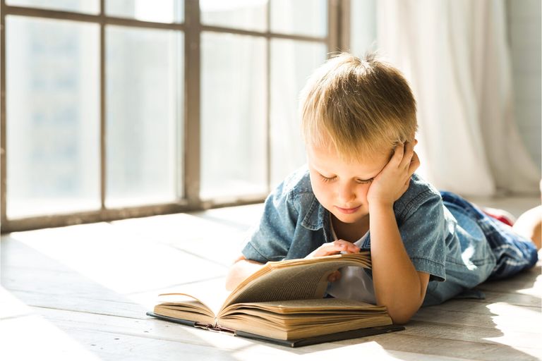 القراءة تنمي وعي الأطفال