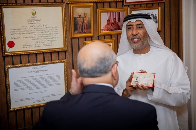 الدكتور عبيد الحيري الكتبي يستقبل السفير أسامة نفاع بمتحف