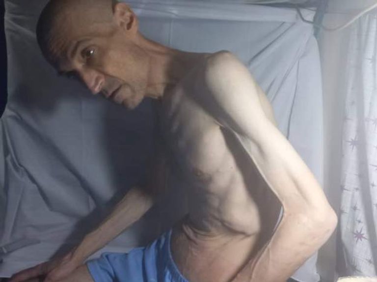 الناشط السياسي الإيراني البارز فرهاد ميثمي