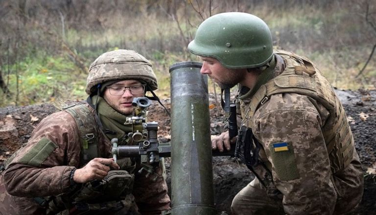 المعارك تحتدم حول باخموت