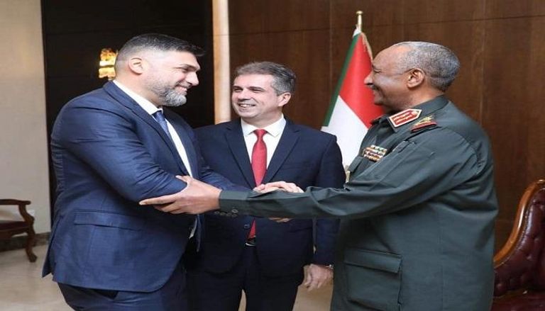 البرهان خلال لقاء وزير الخارجية الإسرائيلي والوفد المرافق