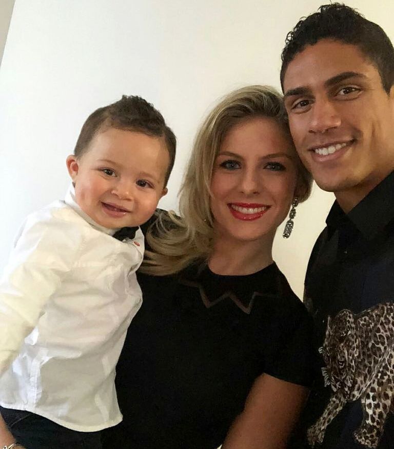 فاران مع عائلته