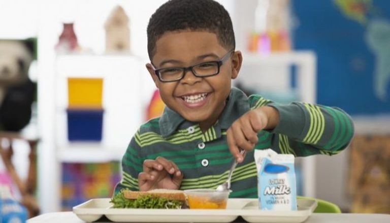 قواعد جديدة تقلل من الملح والسكر في الوجبات المدرسية الأمريكية